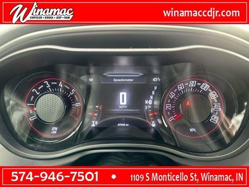 Used 2020 Dodge Challenger SXT w/ Blacktop Package image 17