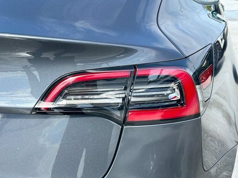 Used 2021 Tesla Model 3 Standard Range Plus RWD image 31