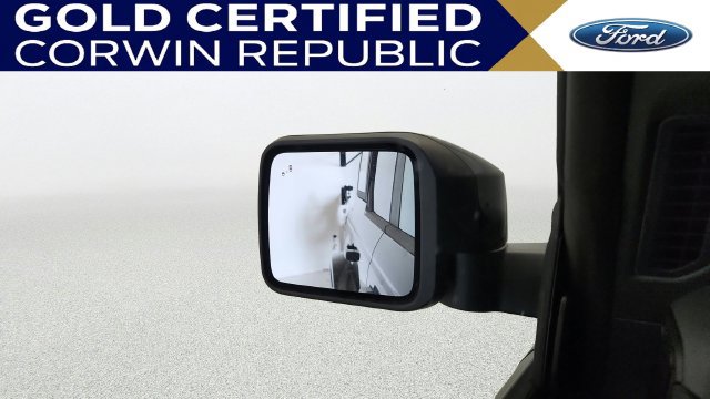 Used 2025 Ford Bronco Outer Banks AWD/4WD image 13