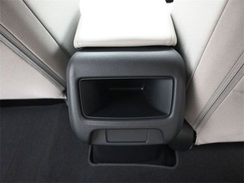 New 2026 Honda HR-V LX image 27