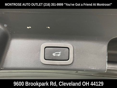 Used 2018 Jaguar F-PACE R-Sport image 43