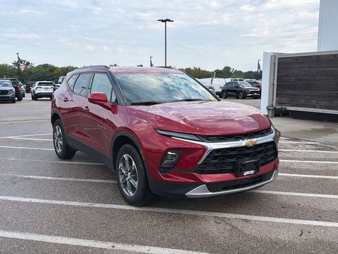 Used 2024 Chevrolet Blazer LT w/ Convenience Package AWD/4WD image 8