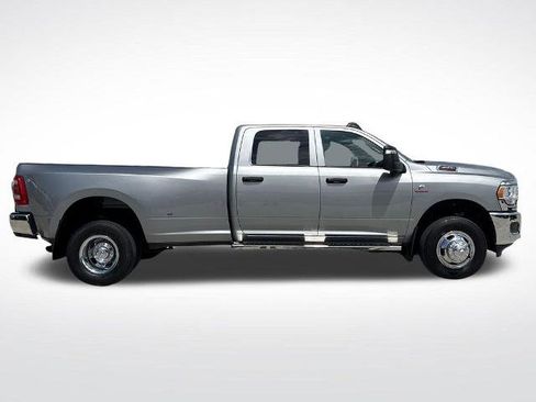 Used 2024 RAM 3500 Tradesman w/ Towing Technology Group AWD/4WD image 8
