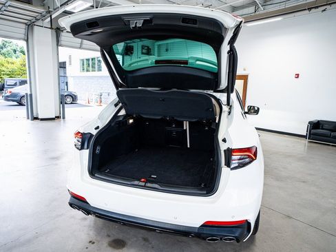 Used 2022 Maserati Levante Modena image 59