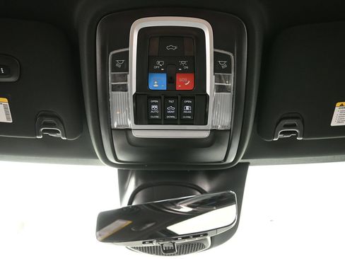 Used 2024 RAM 2500 Limited AWD/4WD image 28