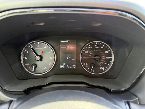 Used 2024 Subaru Outback Premium image 11