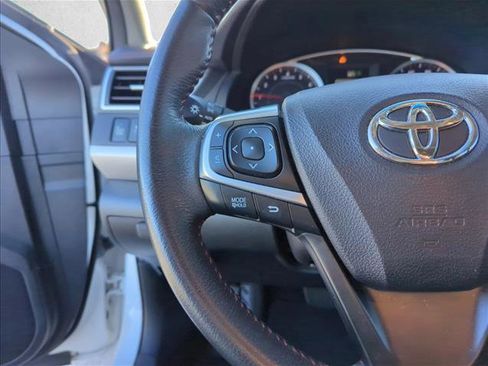 Used 2017 Toyota Camry XSE image 14