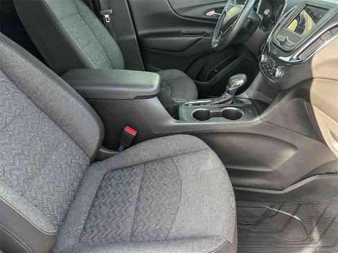 Used 2022 Chevrolet Equinox LT image 22