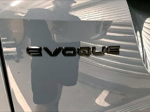 Certified 2026 Land Rover Range Rover Evoque Dynamic SE AWD/4WD image 7