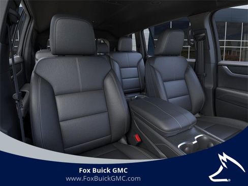 Used 2025 GMC Acadia Elevation w/ Elevation Premium Package image 16