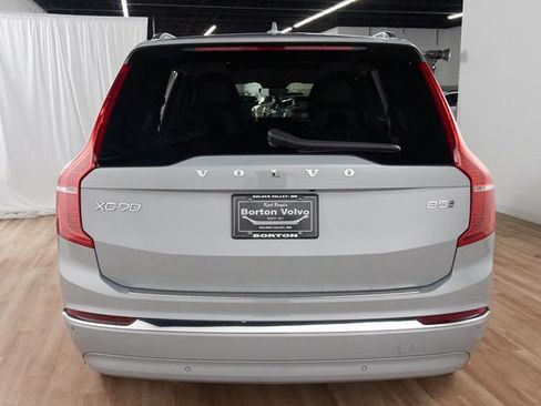 Certified 2025 Volvo XC90 B5 Plus w/ Protection Package Premier AWD/4WD image 6