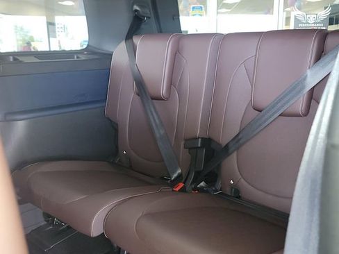 Used 2025 Volkswagen ID. Buzz Pro S image 11