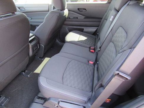 New 2026 Nissan Pathfinder SV AWD/4WD image 11