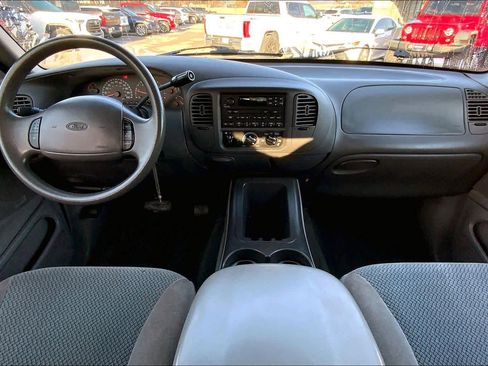 Used 2001 Ford Expedition XLT image 15