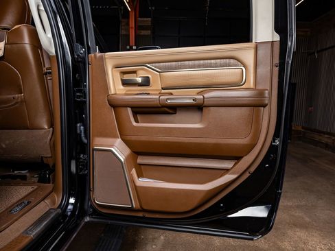 Used 2024 RAM 2500 Limited w/ Safety Group image 37