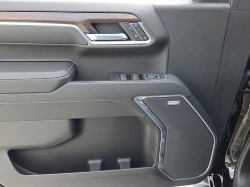 Used 2022 GMC Sierra 1500 SLT w/ SLT Premium Plus Package image 28