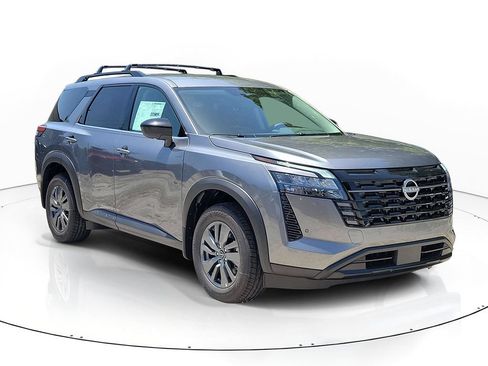 New 2026 Nissan Pathfinder SV w/ Cargo Package FWD image 3