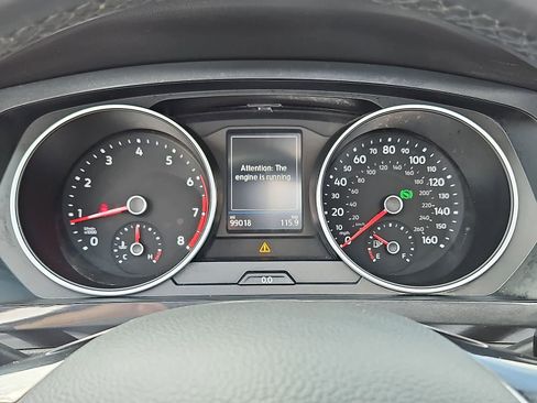 Used 2019 Volkswagen Tiguan SE FWD image 17