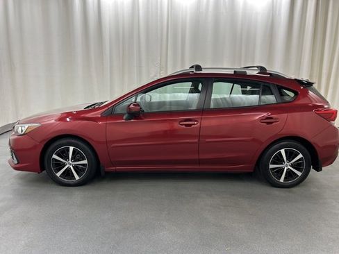 Used 2022 Subaru Impreza Premium image 3