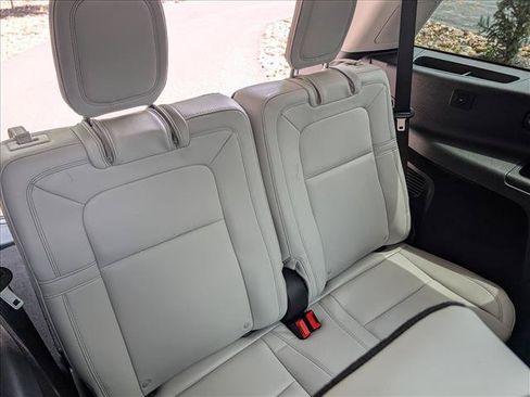 Used 2026 Lincoln Aviator Reserve AWD/4WD image 20