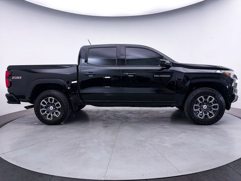 Used 2024 Chevrolet Colorado Z71 w/ Z71 Convenience Package 2 AWD/4WD image 40