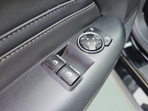 Used 2025 Ford Mustang GT Premium image 30