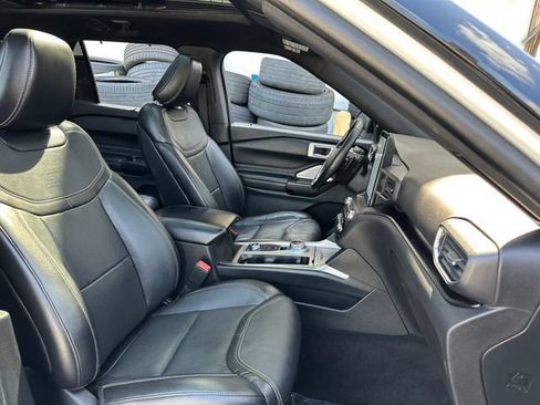 Used 2020 Ford Explorer ST w/ ST Street Pack AWD/4WD image 32