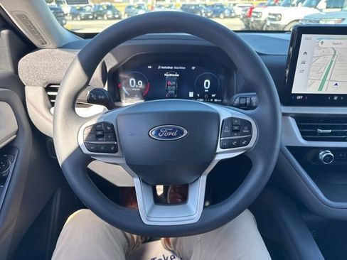 New 2026 Ford Explorer Active image 14