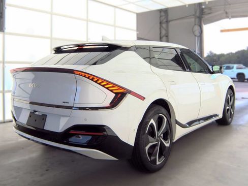 Used 2024 Kia EV6 GT-Line AWD/4WD image 4