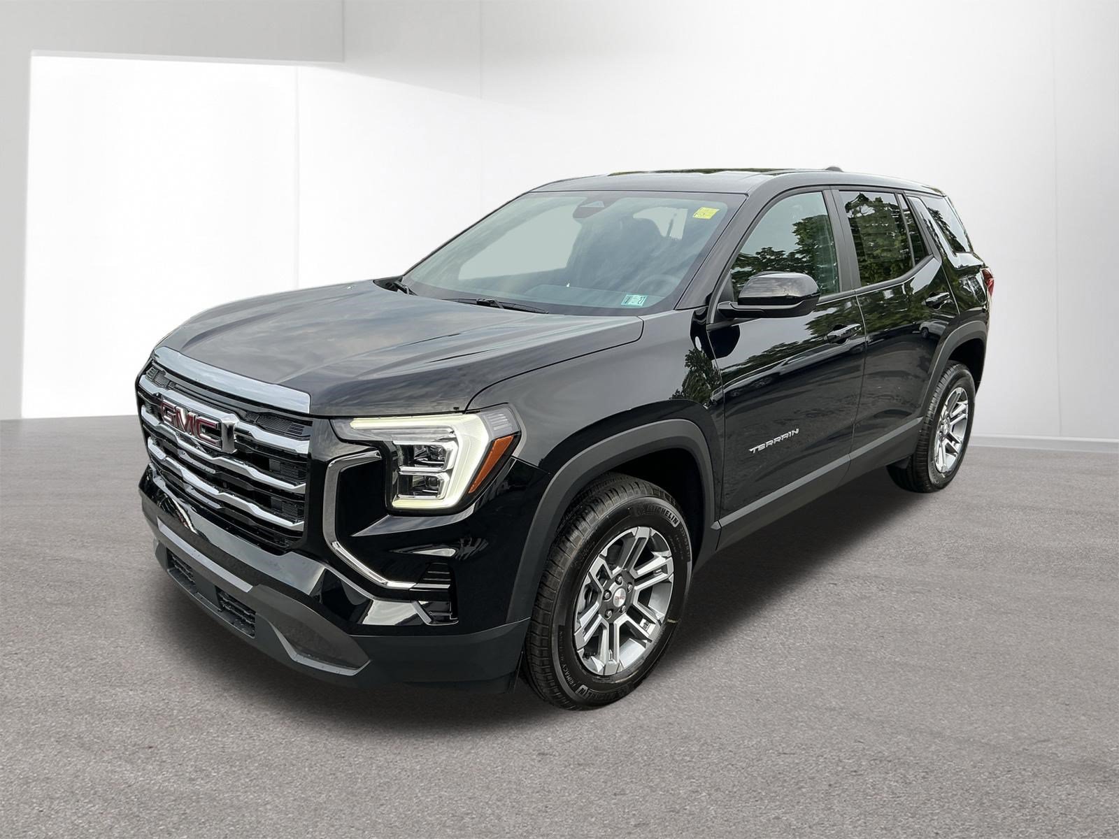 New 2026 GMC Terrain Elevation w/ LPO, Floor Liner Package AWD/4WD image 7