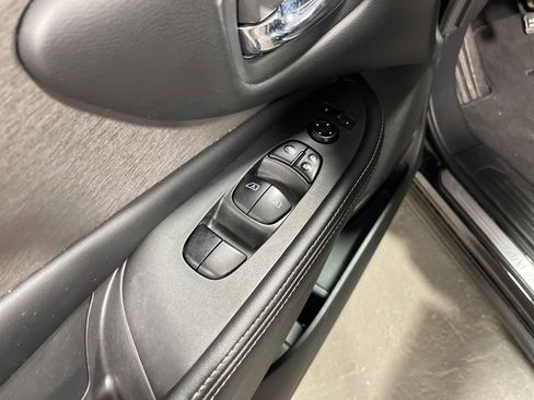 Used 2024 Nissan Murano SV image 22