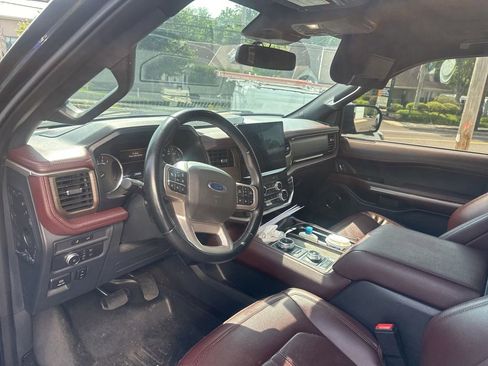 Used 2022 Ford Expedition Max Limited AWD/4WD image 5