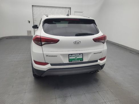 Used 2016 Hyundai Tucson Sport FWD image 6