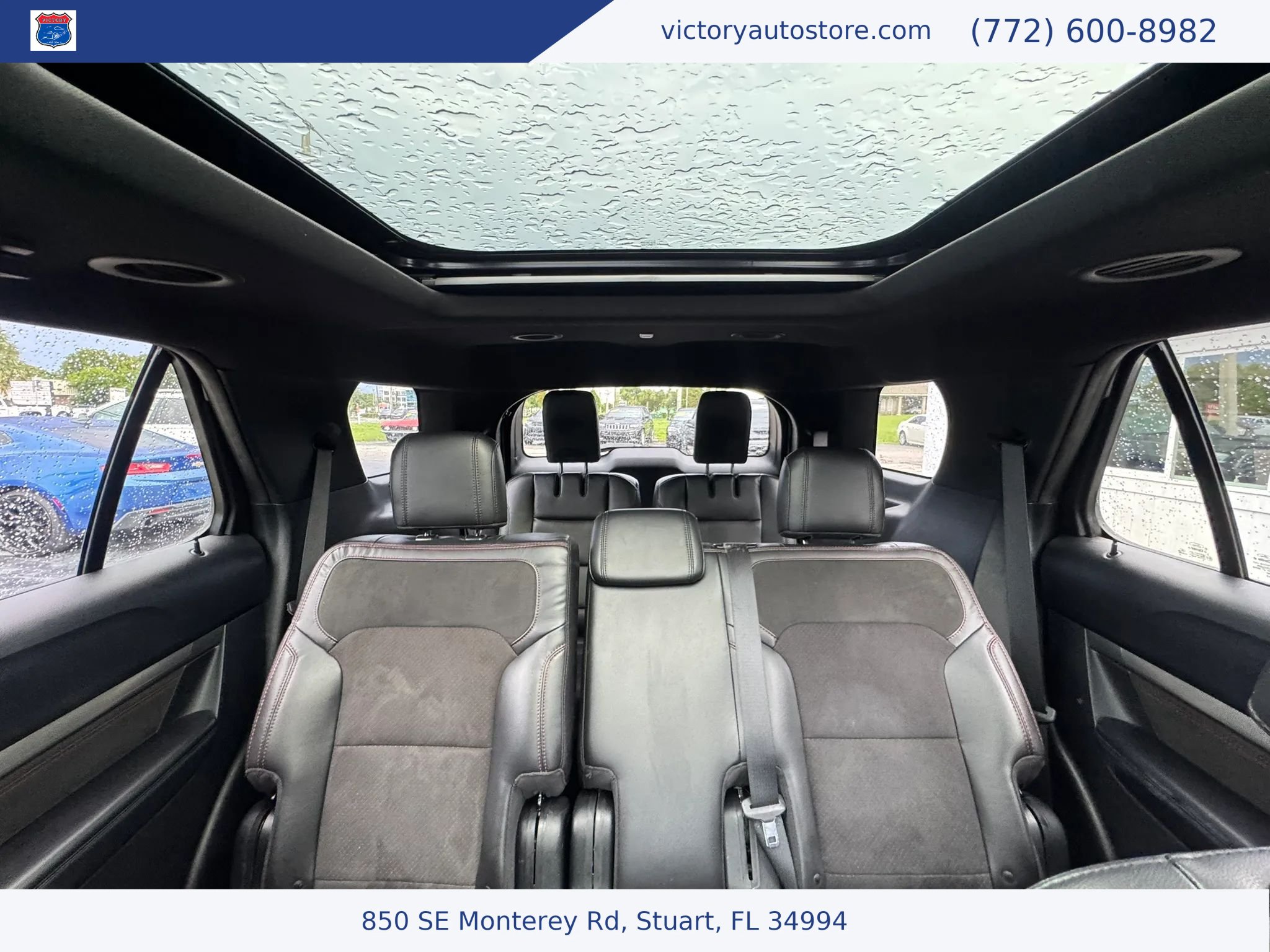 Used 2018 Ford Explorer XLT w/ Equipment Group 202A AWD/4WD image 42