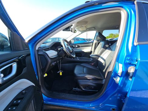Used 2022 Jeep Compass Limited AWD/4WD image 18