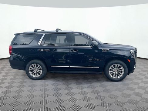 Used 2022 GMC Yukon SLT w/ SLT Premium Package AWD/4WD image 4