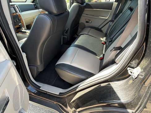 Used 2008 Jeep Grand Cherokee Limited w/ Quadra-Drive II 4X4 Group image 24