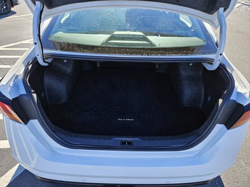Used 2024 Nissan Altima 2.5 SR image 18