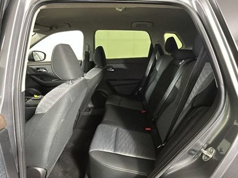 Used 2023 Nissan Rogue SV AWD/4WD image 27