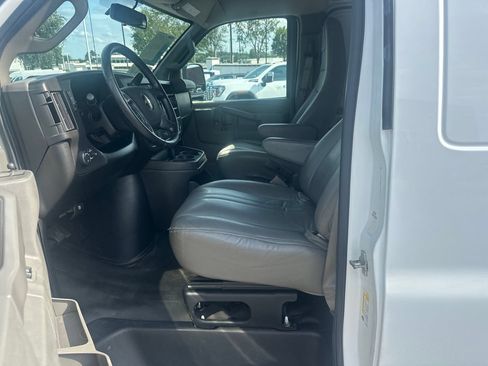 Used 2021 Chevrolet Express 2500 Extended w/ Driver Convenience Package RWD image 9