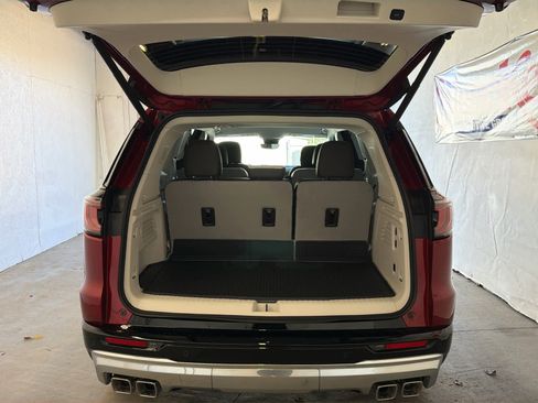 New 2026 GMC Acadia Denali w/ Super Cruise Package image 7