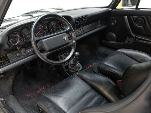 Used 1988 Porsche 911 Carrera RWD image 14