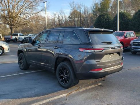 New 2026 Jeep Grand Cherokee Altitude AWD/4WD image 3
