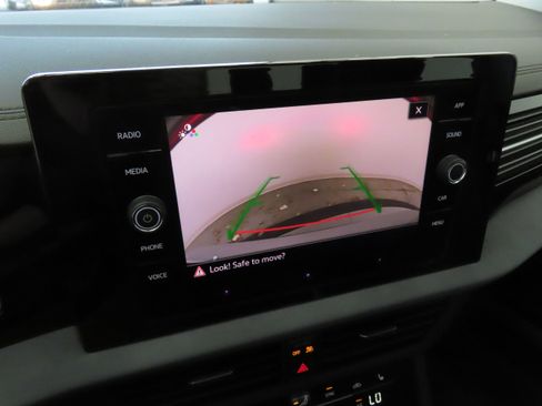 New 2026 Volkswagen Jetta SE image 19