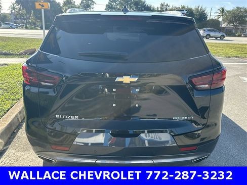 Certified 2024 Chevrolet Blazer Premier image 8