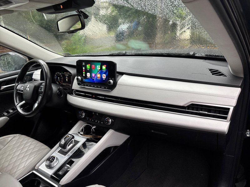Used 2022 Mitsubishi Outlander SEL FWD image 25