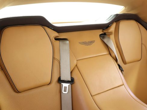 Used 2015 Aston Martin Vanquish Volante RWD image 56