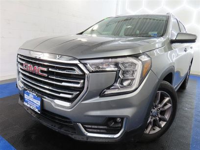 Used 2023 GMC Terrain SLT