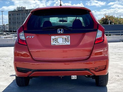 Used 2019 Honda Fit LX image 5