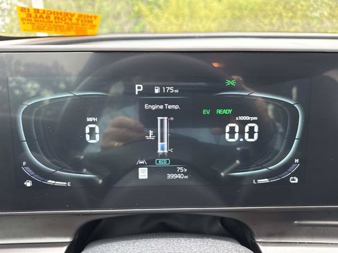Used 2024 Kia Sportage EX AWD/4WD image 29
